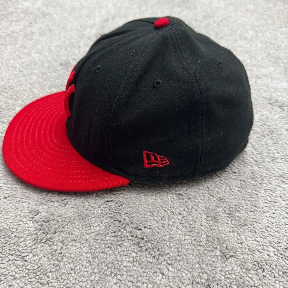 New Era 59FIFTY New York Yankees Hat Size 7 1/2 Black Red Fitted Baseball Cap